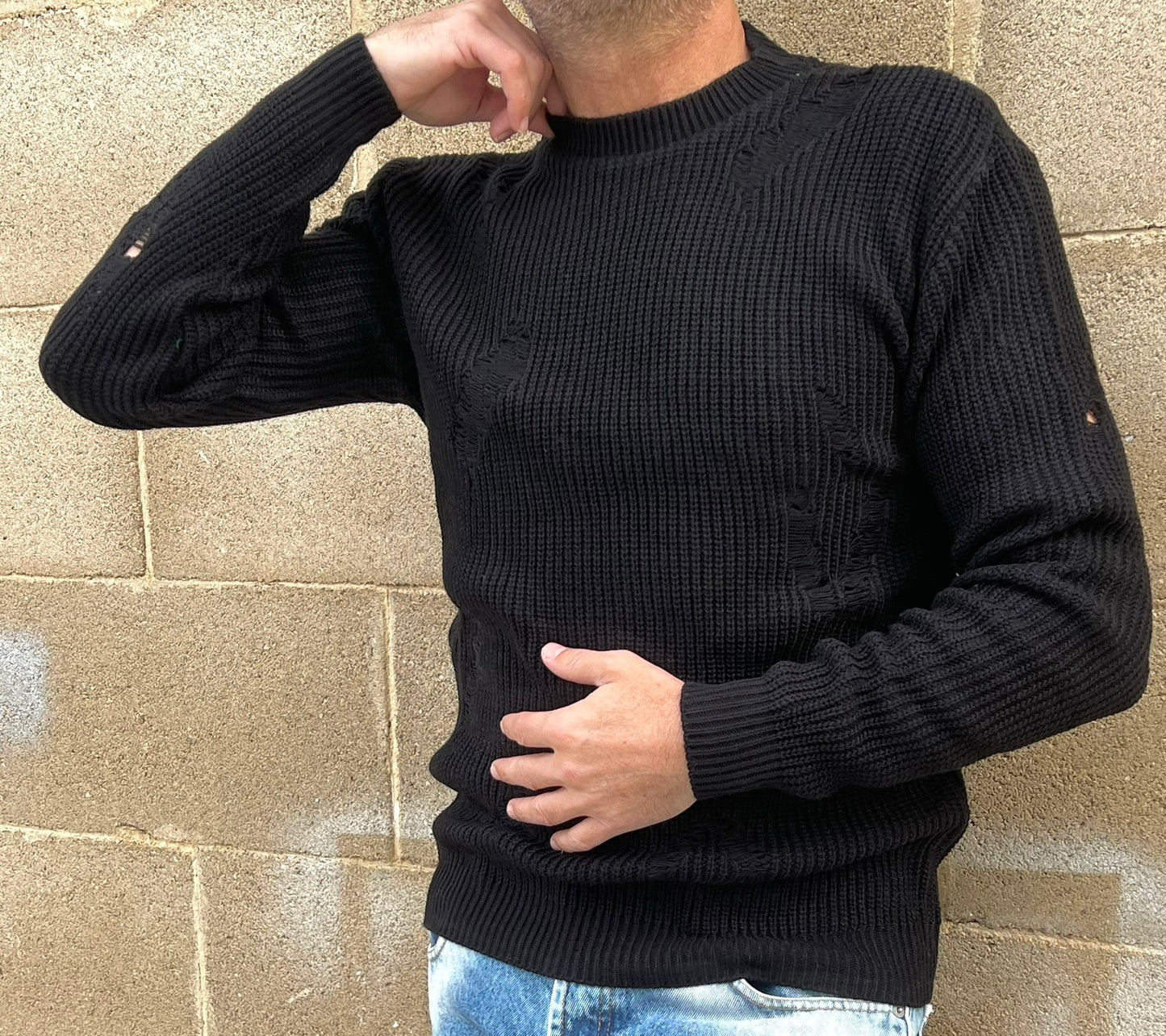 MAGLIONE LANA GIROCOLLO UOMO CON SMAGLIATURE EFFETTO STRAPPATO MADE IN ITALY