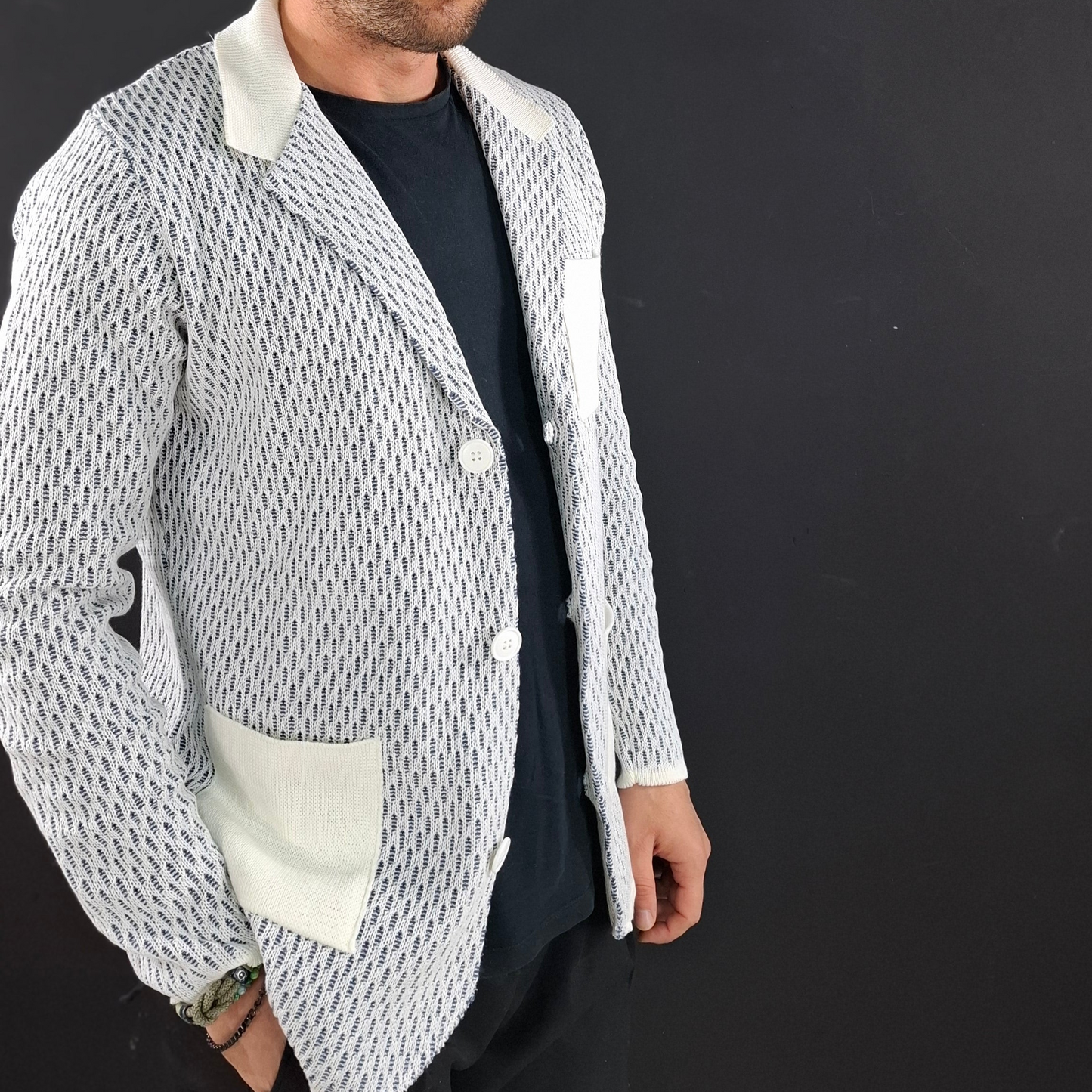 SCHLANKER HERREN-CARDIGAN AUS BAUMWOLLE, 100 % HERGESTELLT IN ITALIEN