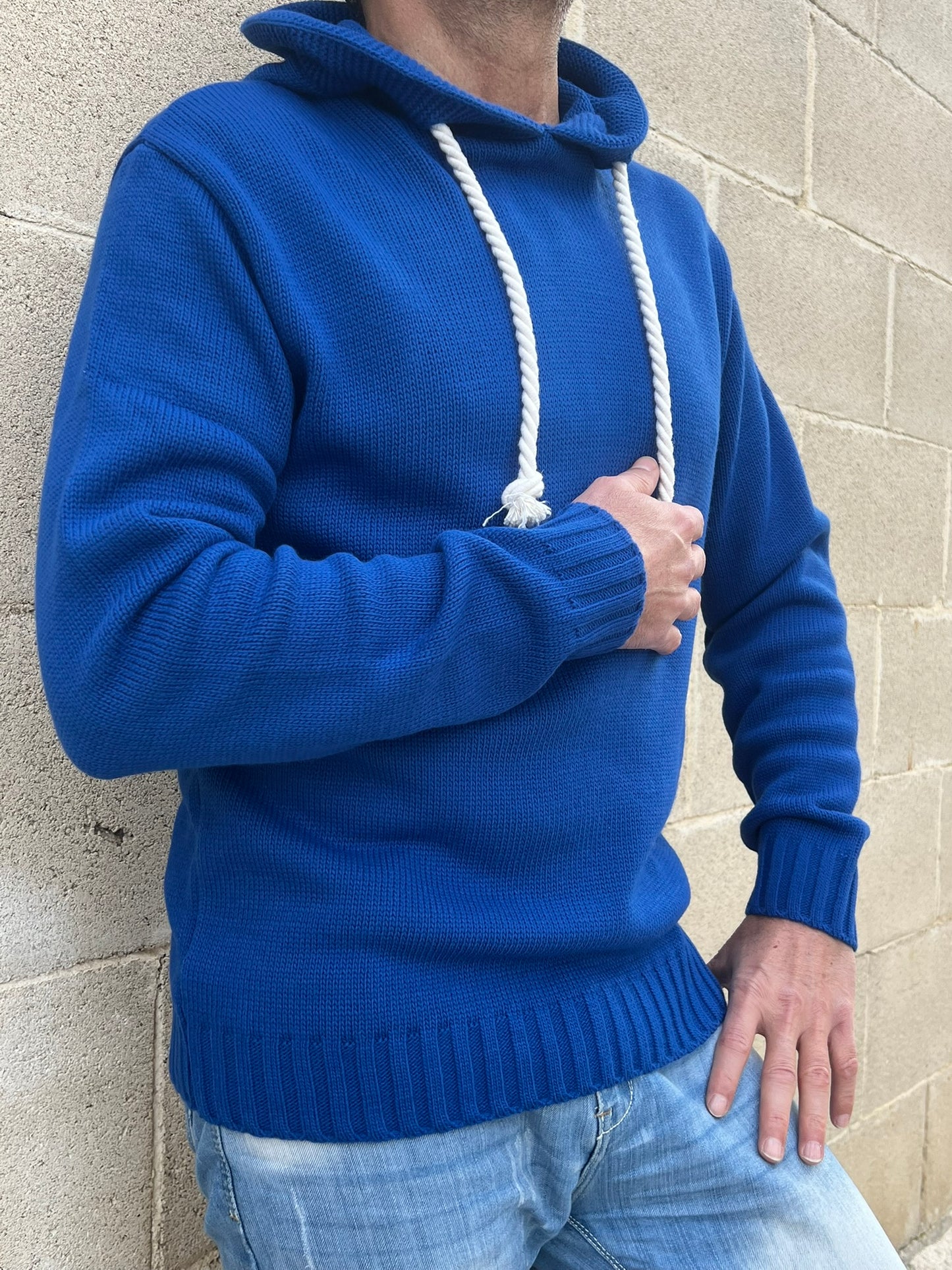 MAGLIA UOMO CON CAPPUCCIO E LACCI IN CORDA  MISTO LANA 100% MADE IN ITALY